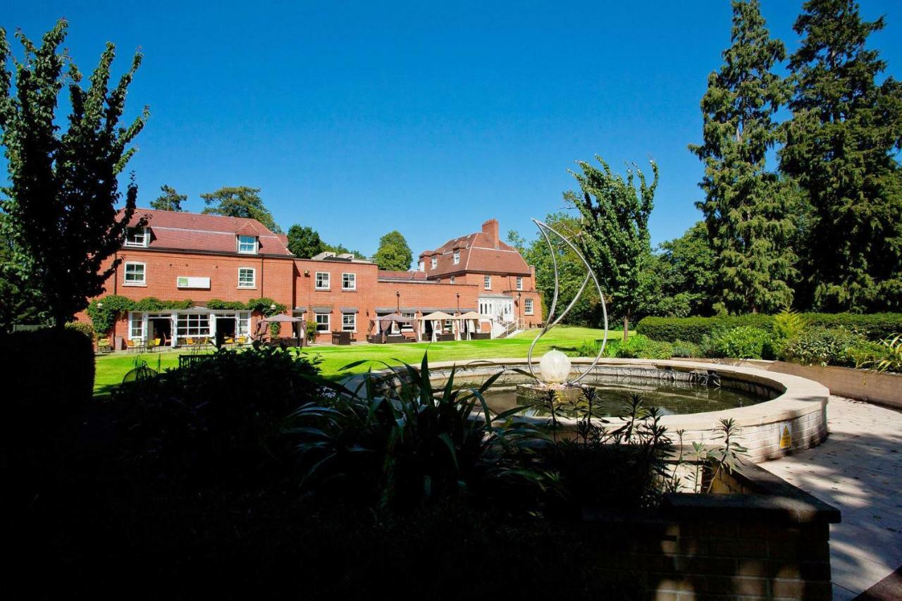 The Pinewood Hotel Slough Exterior foto