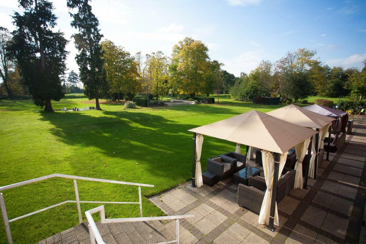 The Pinewood Hotel Slough Exterior foto